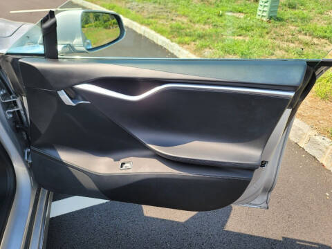 2016 Tesla Model S P90D