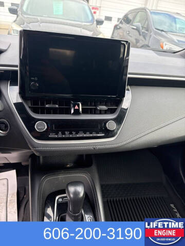 2023 Toyota Corolla Hatchback SE