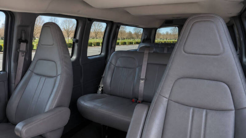 2022 Chevrolet Express LS 2500