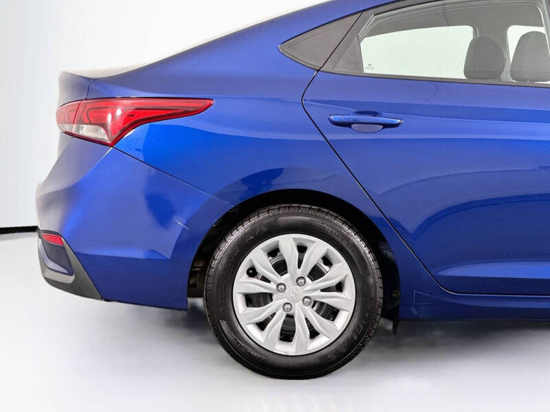 2019 Hyundai Accent SE