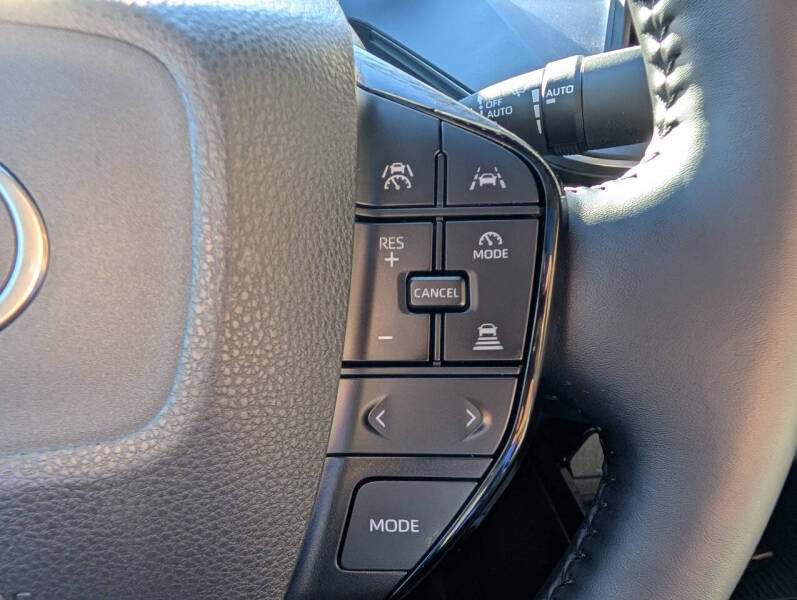 2024 Toyota Prius XLE