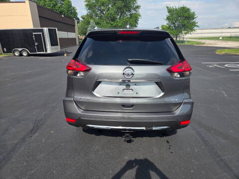 2017 Nissan Rogue SV
