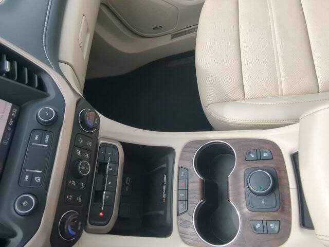 2021 GMC Acadia Denali