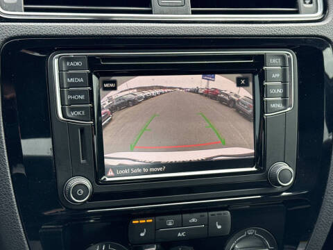 2018 Volkswagen Jetta 1.8T SE Sport