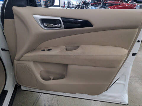 2013 Nissan Pathfinder SV