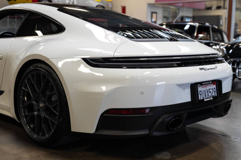 2025 Porsche 911 Carrera T