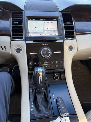 2018 Ford Taurus Limited