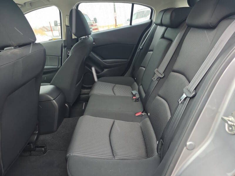 2016 Mazda MAZDA3 i Touring