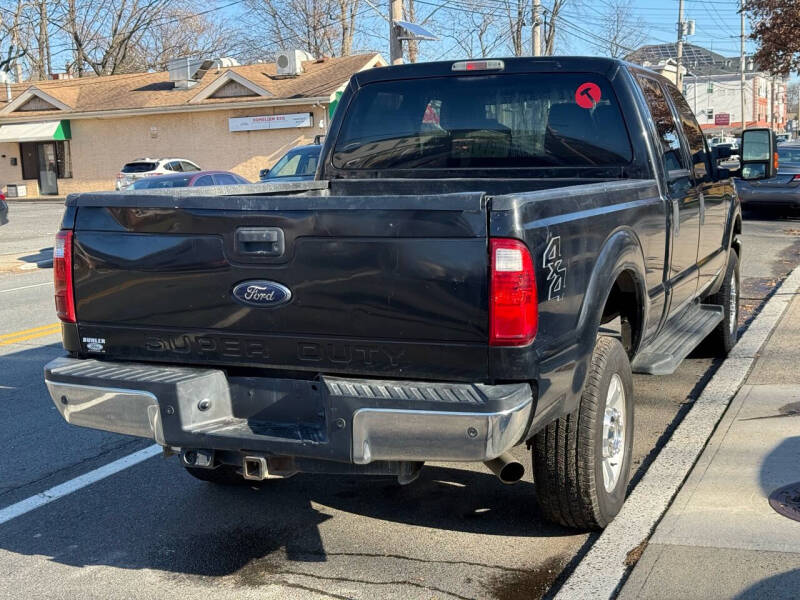 2015 Ford F-250 Super Duty XLT photo 4