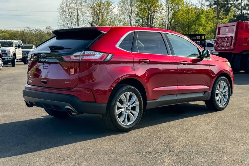 2021 Ford Edge Titanium