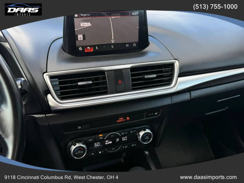 2018 Mazda MAZDA3 Touring