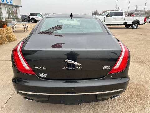 2016 Jaguar XJL Portfolio