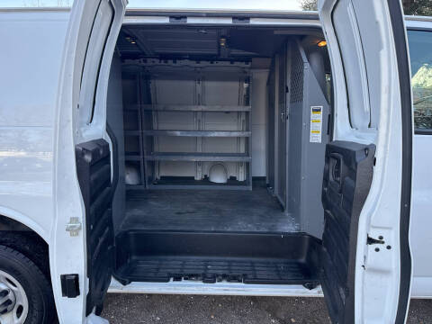 2017 Chevrolet Express 2500