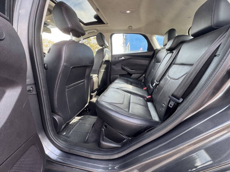 2017 Ford Focus Titanium