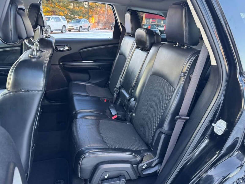 2020 Dodge Journey Crossroad