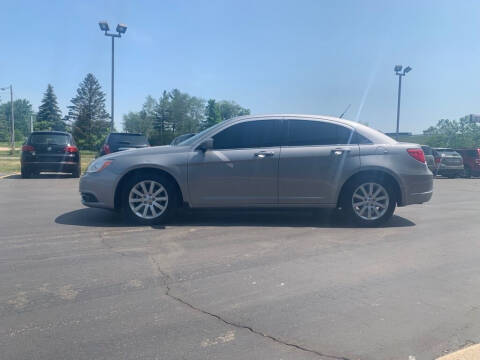 2013 Chrysler 200 for sale at Hilltop Auto in Clare MI