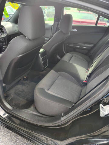 2016 Dodge Charger SE