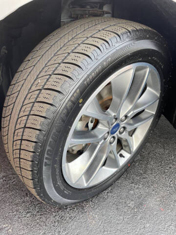 2017 Ford Edge Titanium