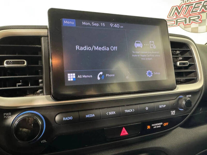 2022 Hyundai Venue SE