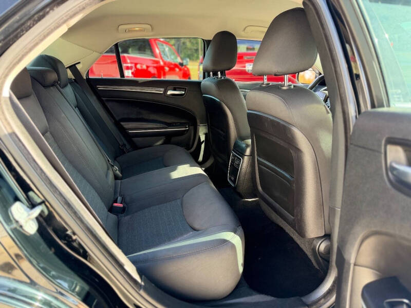 2019 Chrysler 300 Touring