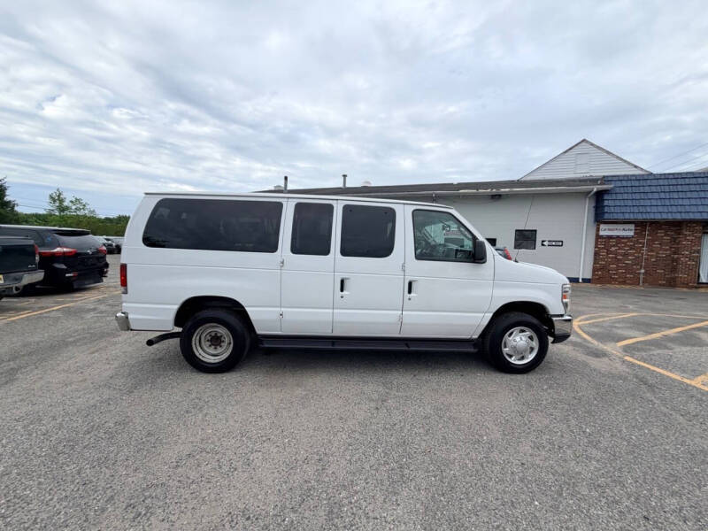 2012 Ford E-Series E-350 SD XLT