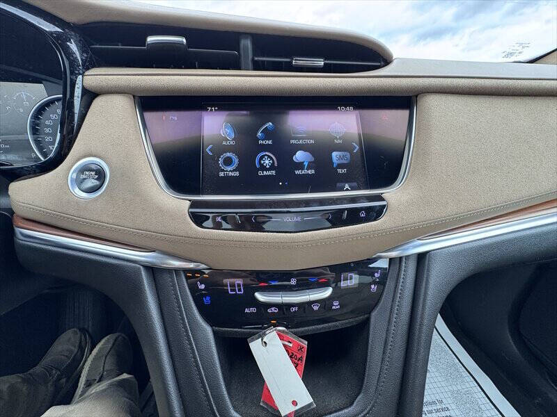 2017 Cadillac XT5 Platinum