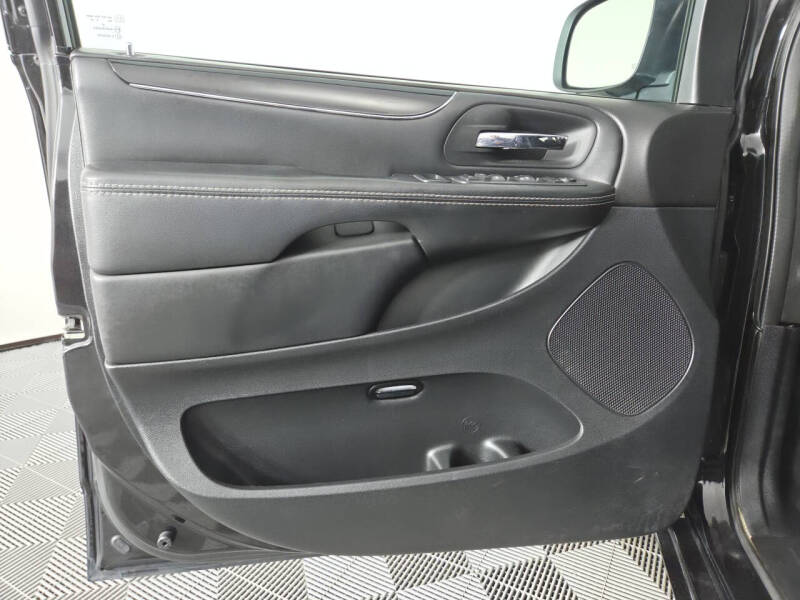 2018 Dodge Grand Caravan SE