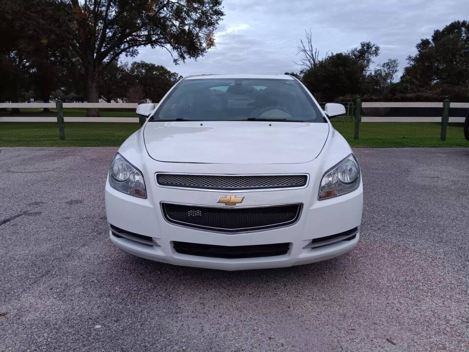 Chevrolet Malibu's photo