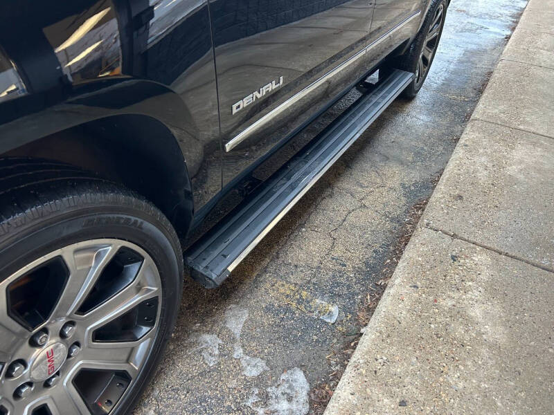 2017 GMC Yukon XL Denali