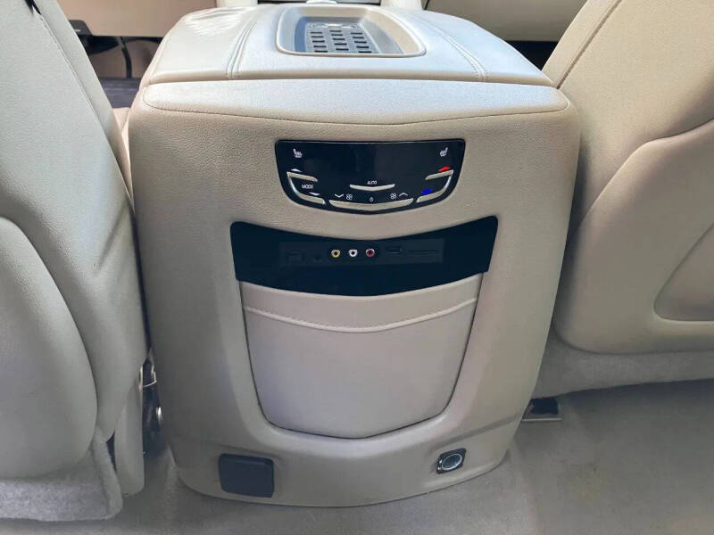 2016 Cadillac Escalade Luxury Collection