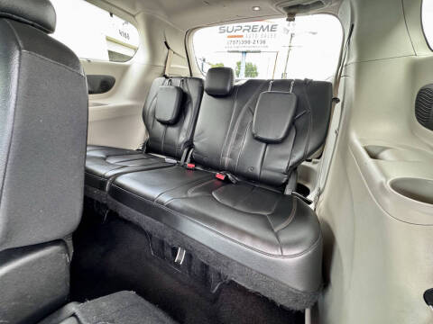 2017 Chrysler Pacifica Touring-L Plus
