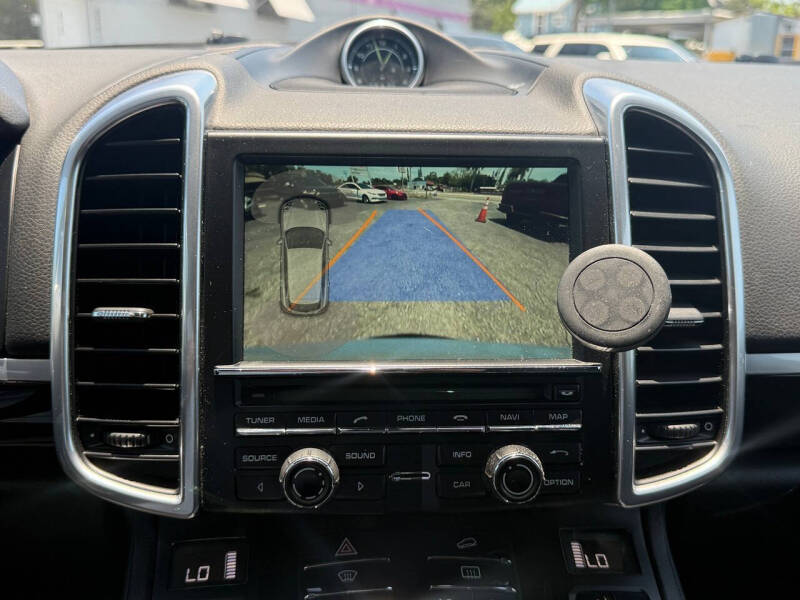 2016 Porsche Cayenne S E-Hybrid