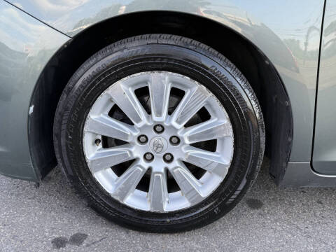 2013 Toyota Sienna Limited 7-Passenger