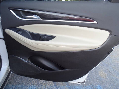 2018 Buick Enclave Essence