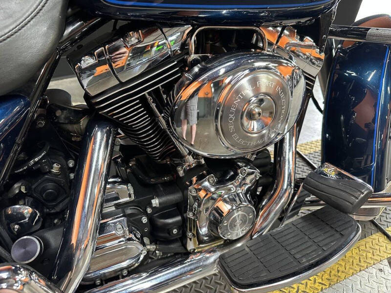 2001 Harley-Davidson® FLHTC - Electra Glide® Cl