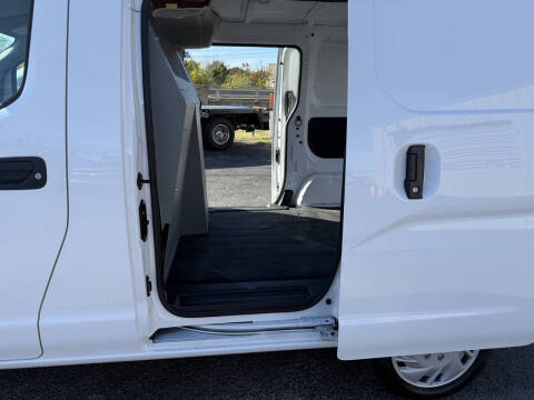 2020 Nissan NV200 SV