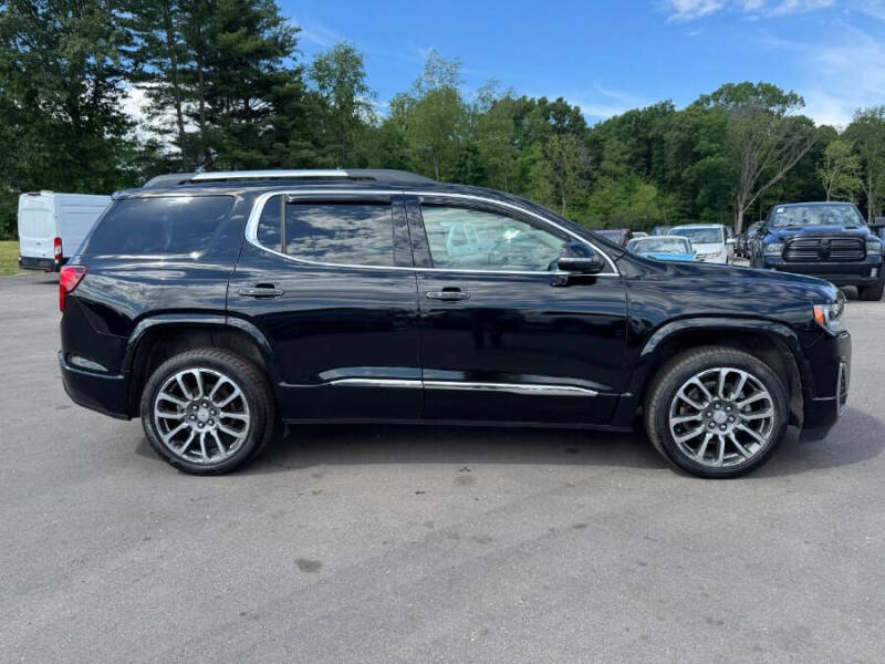 2022 GMC Acadia Denali