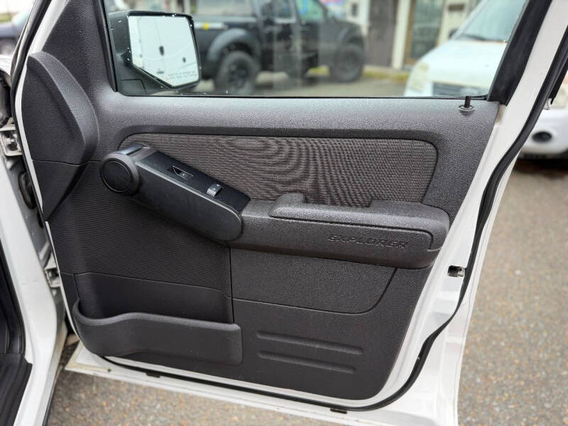 2009 Ford Explorer Sport Trac XLT