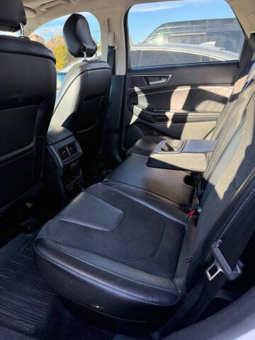 2017 Ford Edge Sport