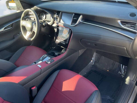 2025 Infiniti QX50 Sport