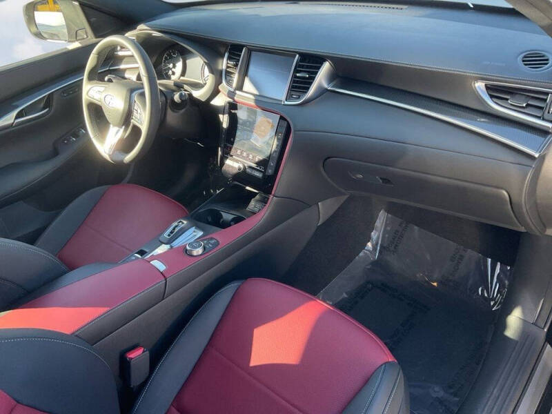 2025 Infiniti QX50 Sport