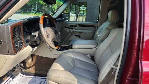 2003 Cadillac Escalade