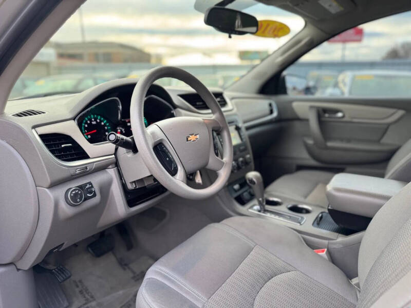 2016 Chevrolet Traverse LS