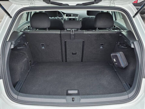 2017 Volkswagen Golf