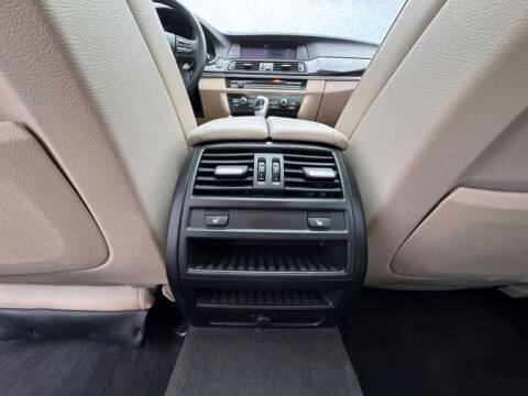 2013 BMW 5 Series 528i xDrive