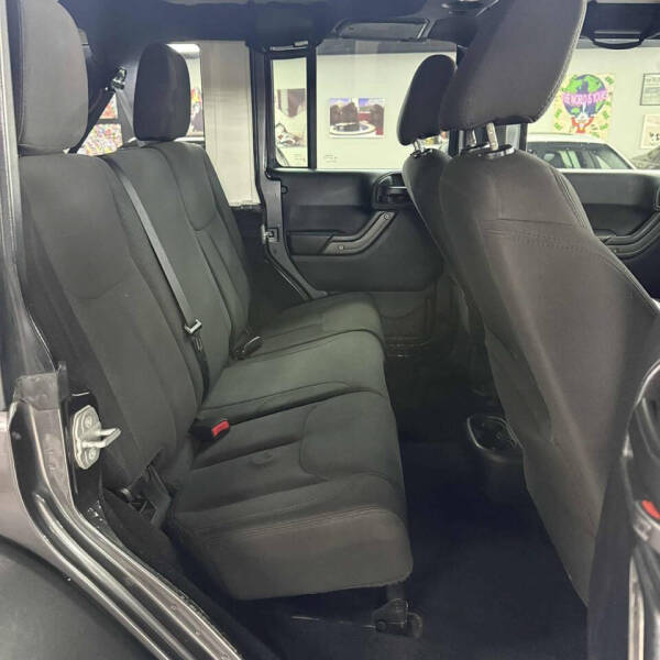 2016 Jeep Wrangler Unlimited Sport