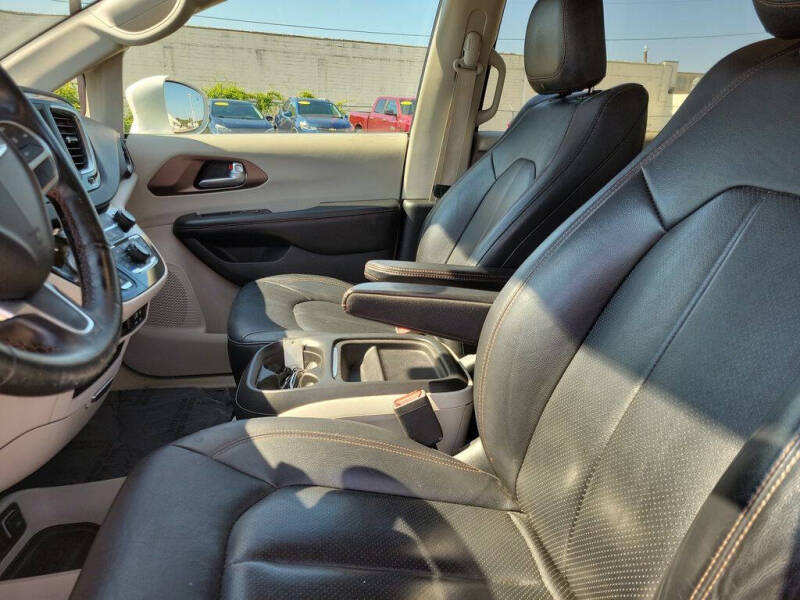 2019 Chrysler Pacifica Touring L