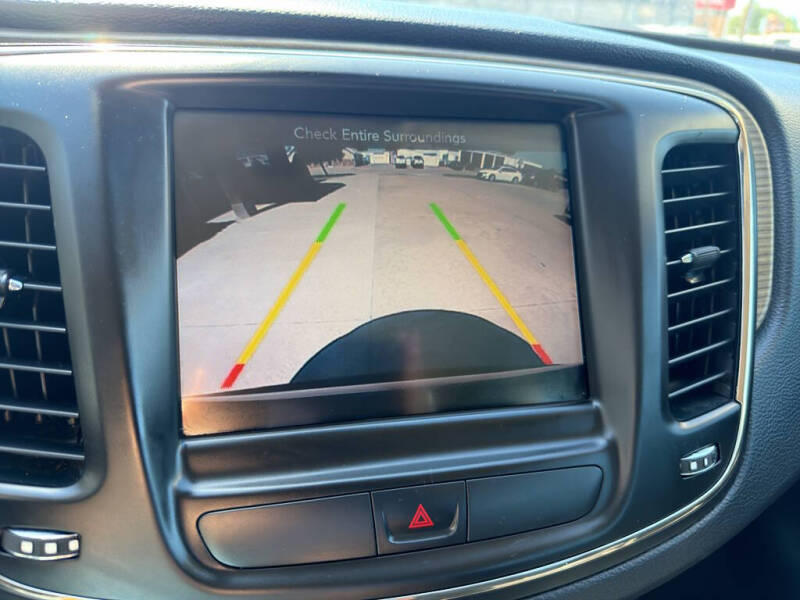 2015 Chrysler 200 C