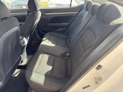 2019 Hyundai Elantra