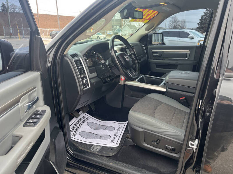 2018 RAM 1500 SLT